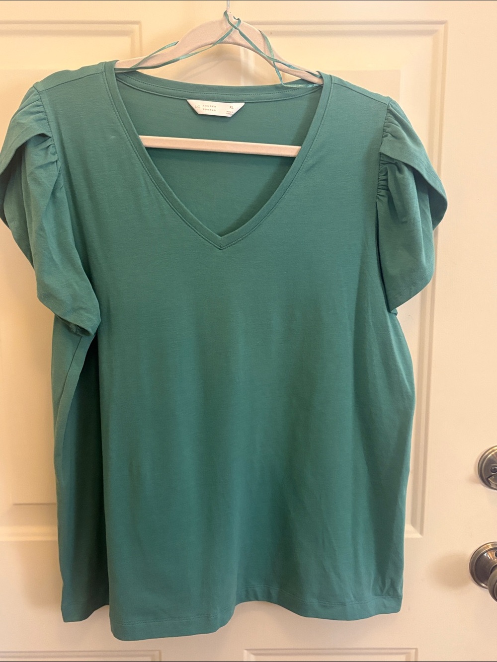 LC Lauren Conrad V neck Tee